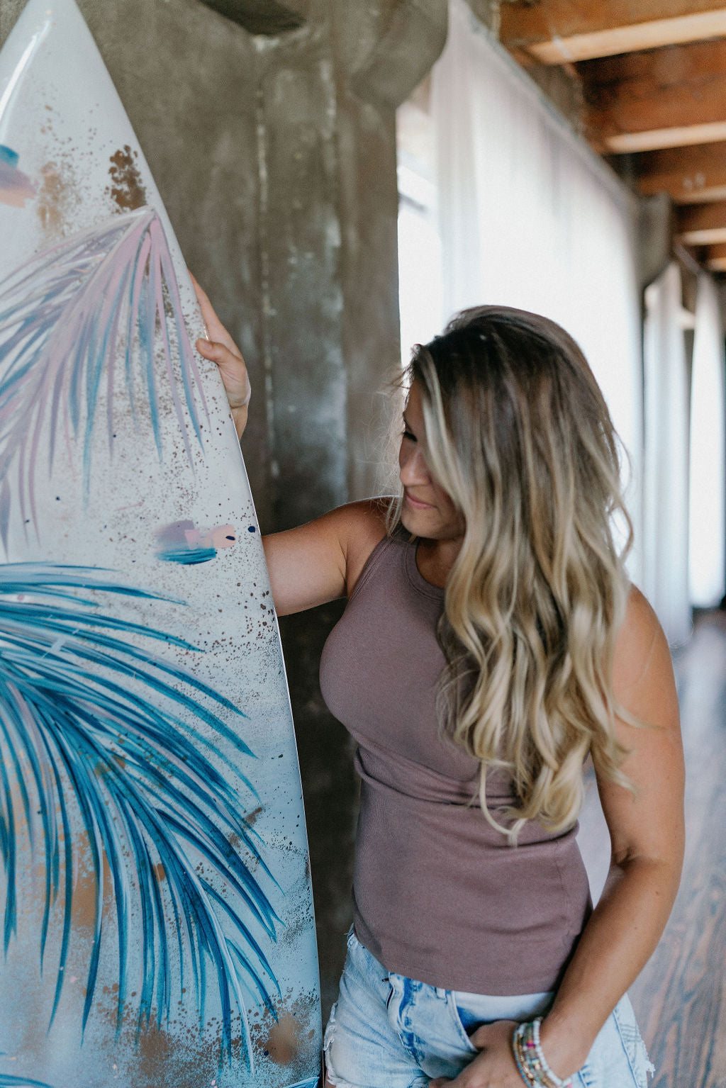 4'9" Peaceful Palms Surfboard - HORIZONTAL