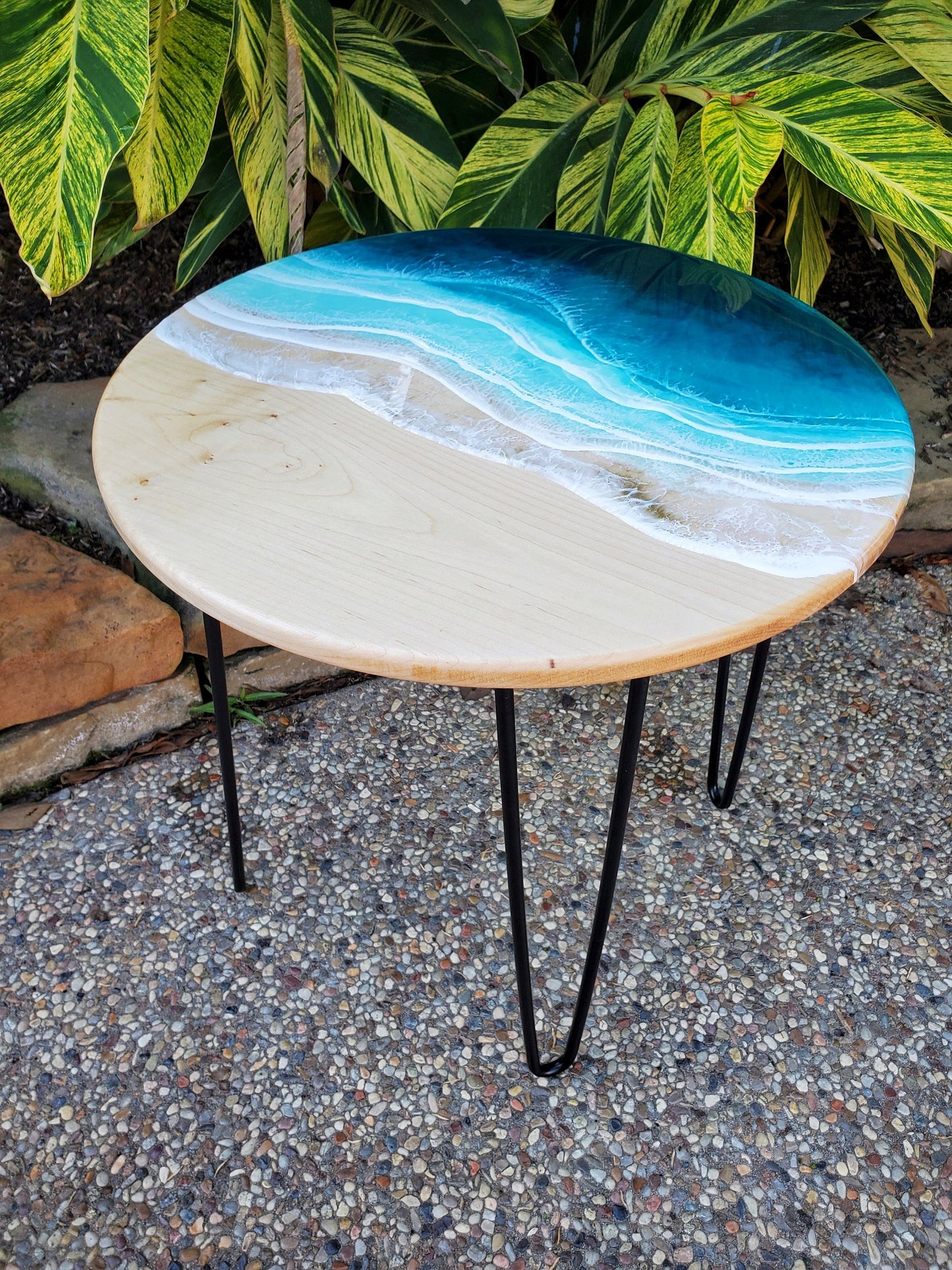 Round Ocean Tables